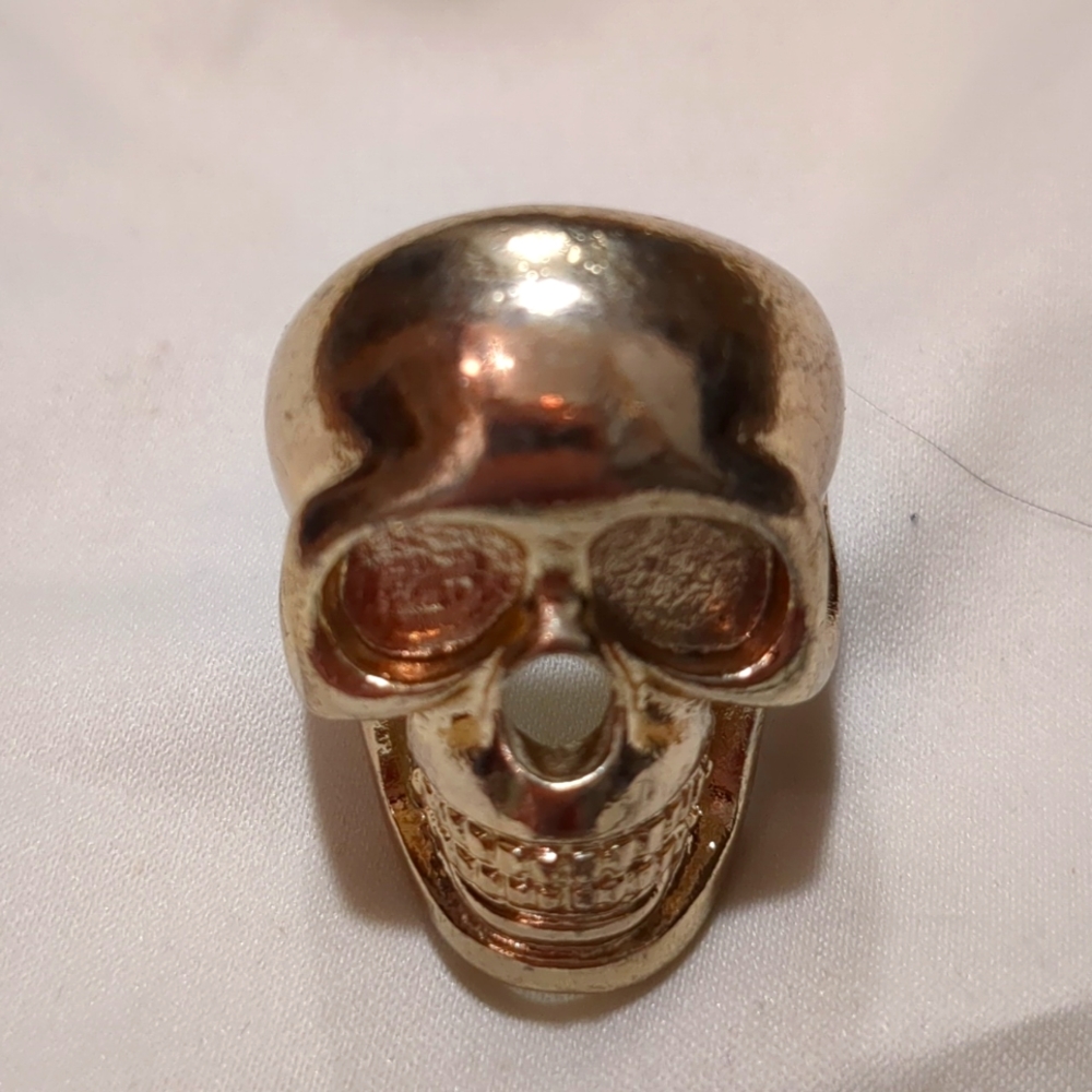 Skull ring. Vintage.